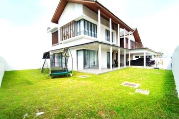 Tiana Elmina Gardens