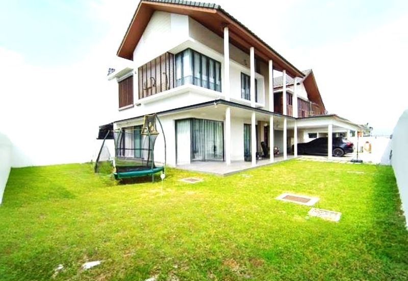 Tiana Elmina Gardens