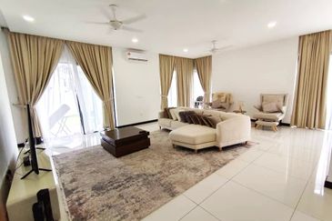 Tiana Elmina Gardens