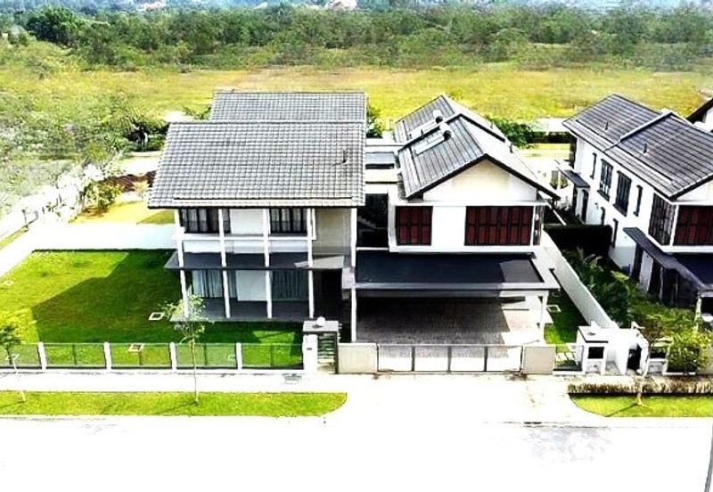 Tiana Elmina Gardens