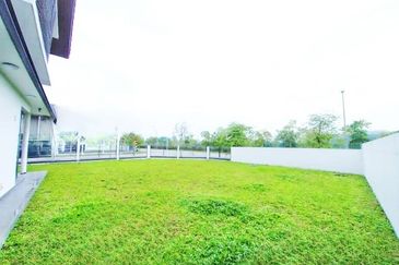 Tiana Elmina Gardens