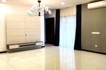 Tiana Elmina Gardens