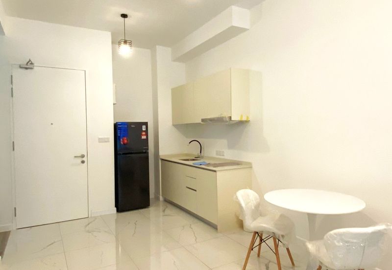 Freehold Cubic Botanical