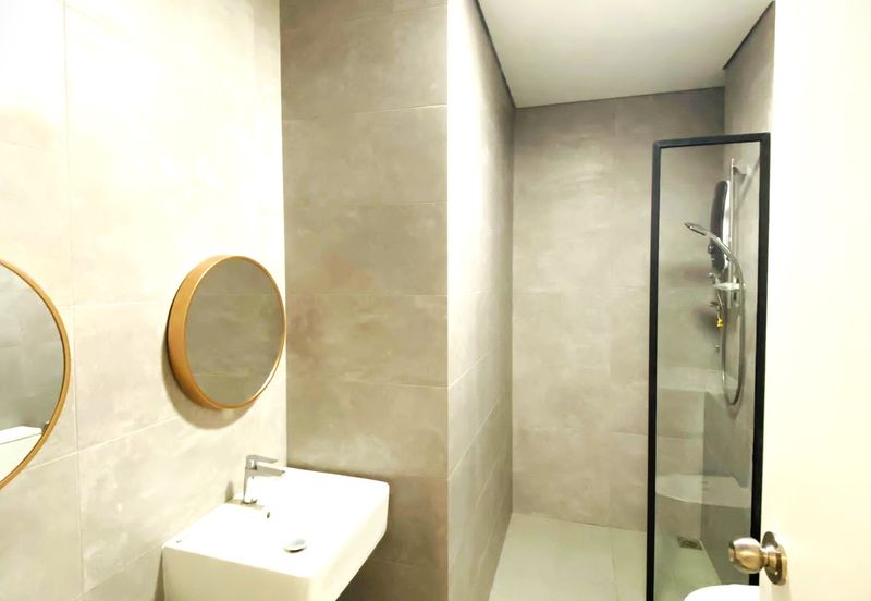 Freehold Cubic Botanical