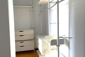 Freehold 3-Storey Terrace @ Maple Terrace 