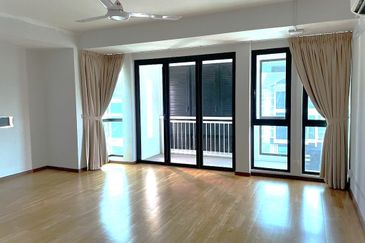 Freehold 3-Storey Terrace @ Maple Terrace 