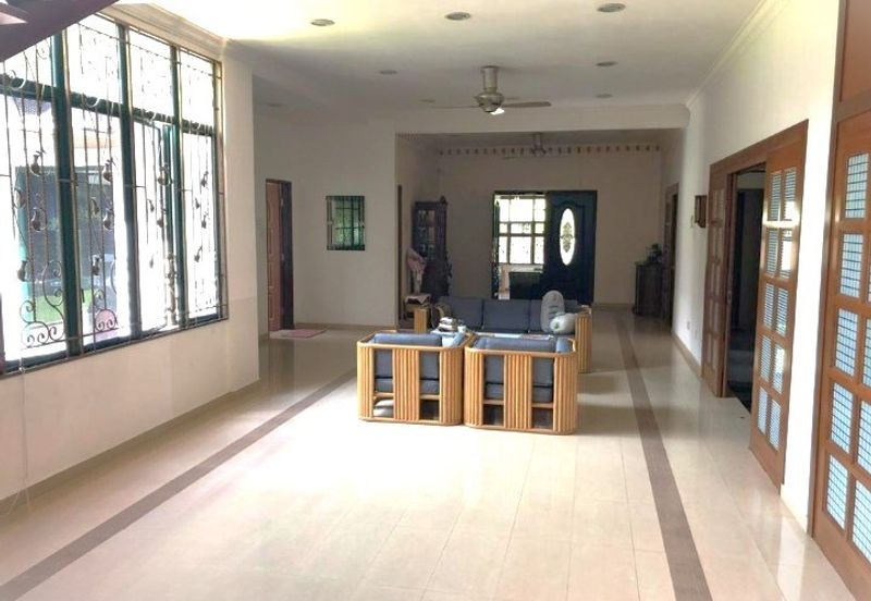 Freehold Bungalow @ Bukit Jelutong