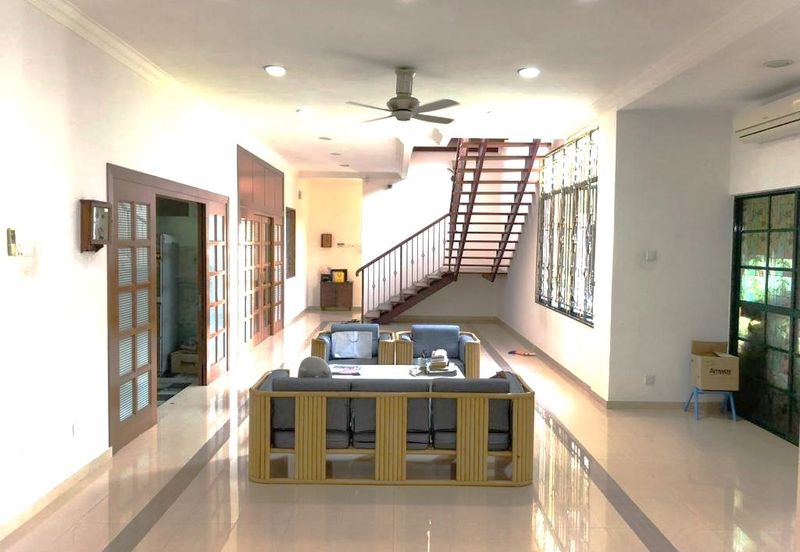 Freehold Bungalow @ Bukit Jelutong