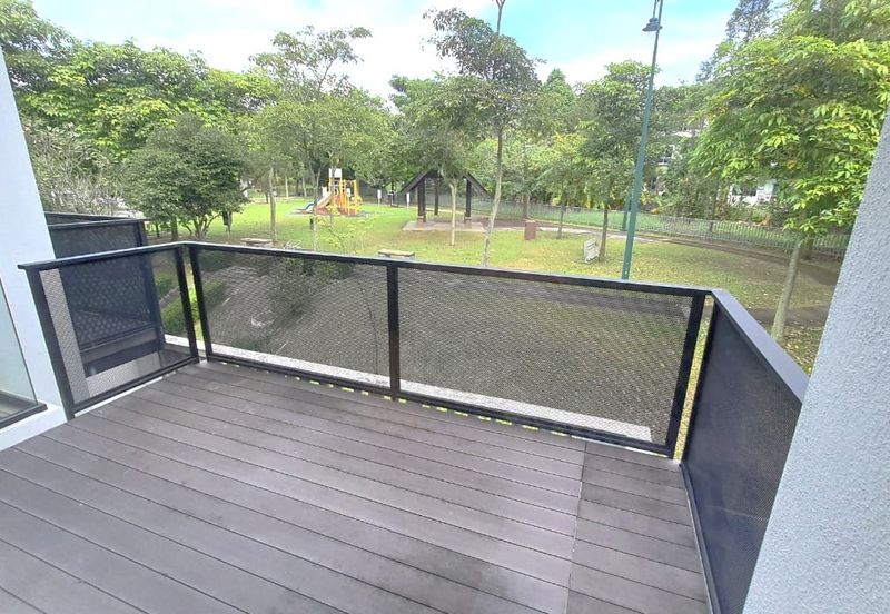 3-Storey Terrace @ Maple Terrace 