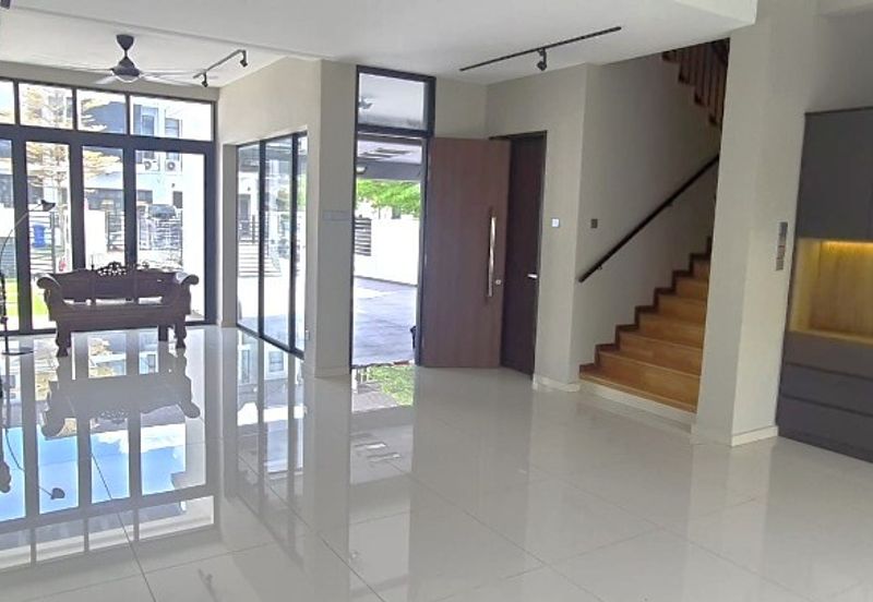 3-Storey Terrace @ Maple Terrace 