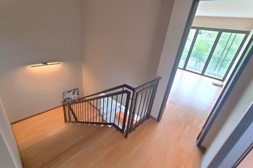 3-Storey Terrace @ Maple Terrace 