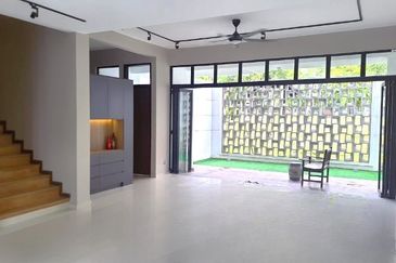 3-Storey Terrace @ Maple Terrace 