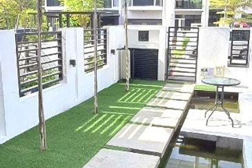 3-Storey Terrace @ Maple Terrace 