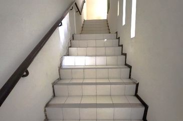 Freehold 2-Storey Terrace @ Bukit Jelutong