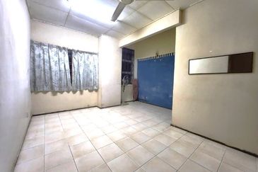 Freehold 2-Storey Terrace @ Bukit Jelutong