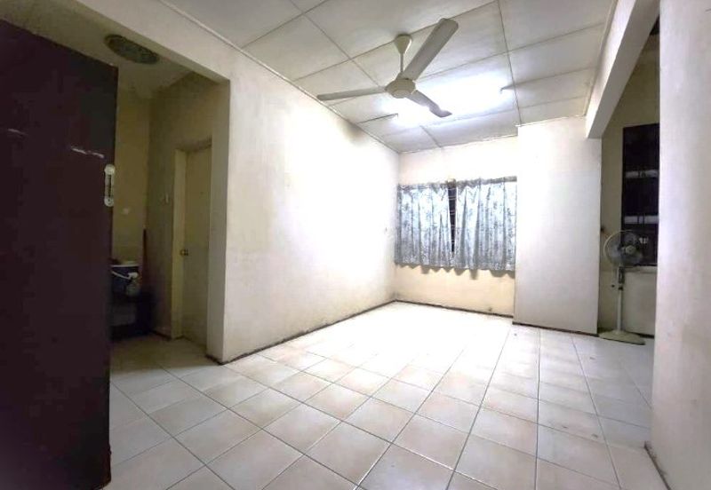 Freehold 2-Storey Terrace @ Bukit Jelutong