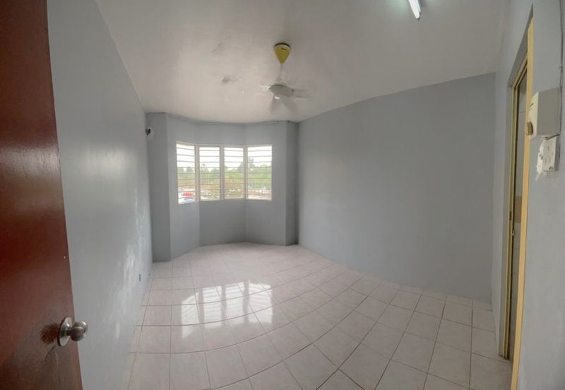 Pangsapuri Damai, Subang Bestari