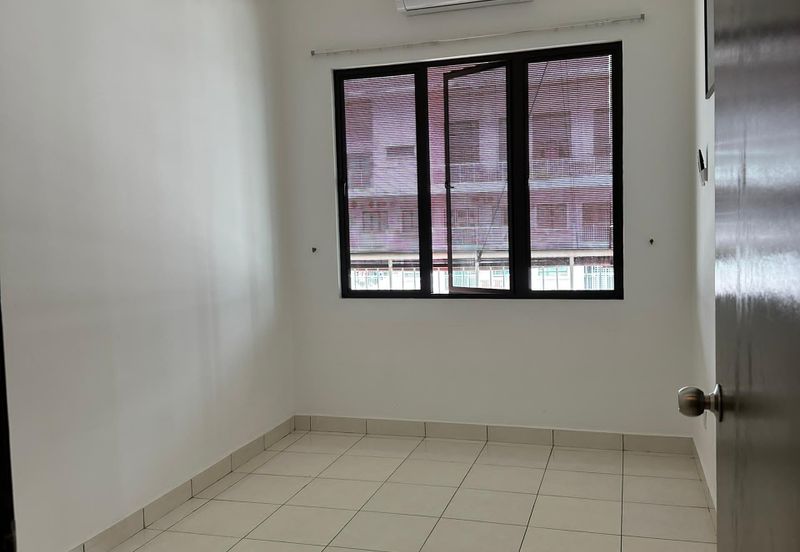 Indah Alam Condominium