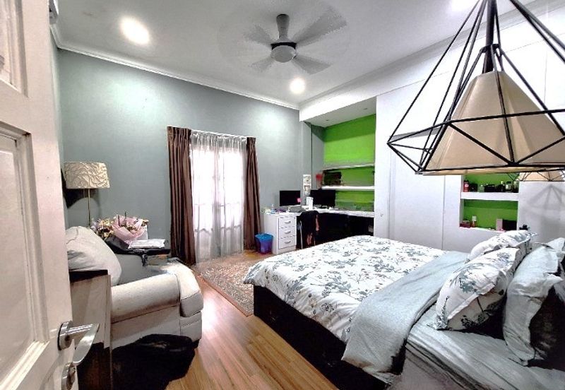 Seksyen 8, Kota Damansara