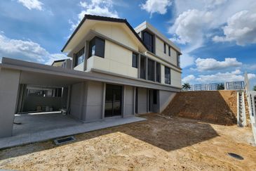 [Freehold] 2.5sty Semi D Corner 51x85 @Sungai Buloh - 12km to Bandar Sri Damansara, Petaling Jaya