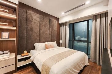 [Freehold] Times Square 2 时代广场2 @Bukit Bintang KL - link Monorail subway, 1st Starbucks Drive-Thru