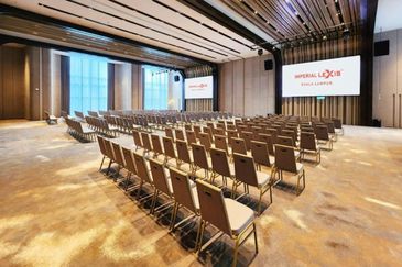 Facing KLCC, Merdeka118 - Imperial Lexis KLCC, Fully Furnish with Hotel services