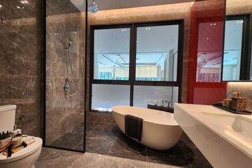 [ Ecologically ] Skylon Residences @Bukit Bintang - walking to MRT Bukit Bintang