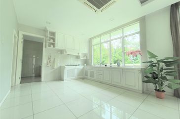 [Freehold] Amverton Hills Sungai Buloh - 2sty Bungalow near to Kepong, Petaling Jaya