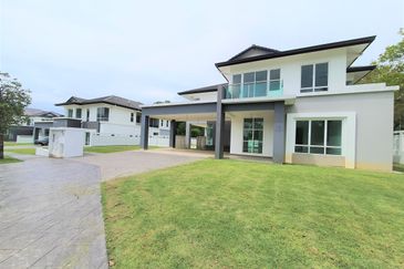 [Freehold] Amverton Hills Sungai Buloh - 2sty Bungalow near to Kepong, Petaling Jaya