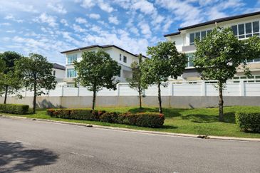 [Freehold] Amverton Hills Sungai Buloh - 2sty Bungalow near to Kepong, Petaling Jaya