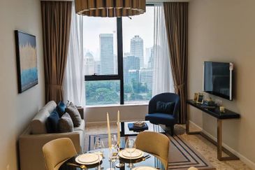 Pavilion Ceylon Hill