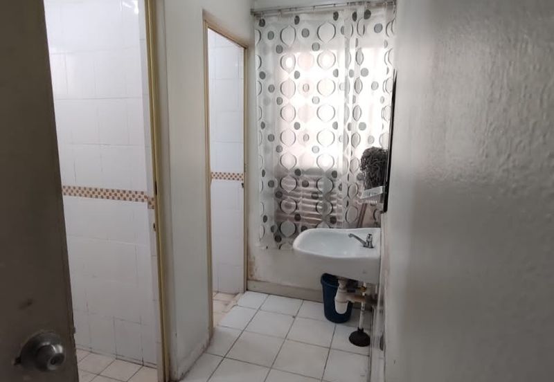 Seri Maya Condominium