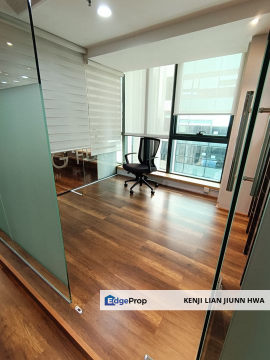 G Tower Fully FItted and short walk to MRT/LRT station, Kuala Lumpur, KLCC