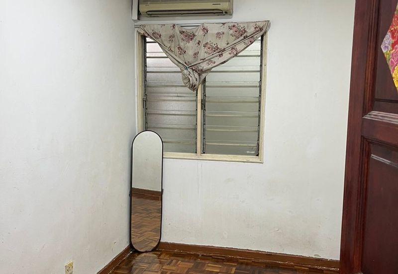 De Tropicana Condominium