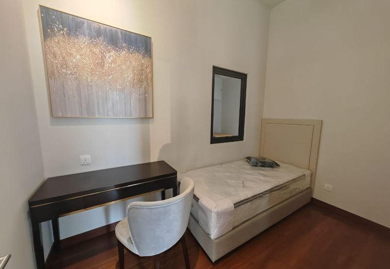 Pavilion Embassy Residence