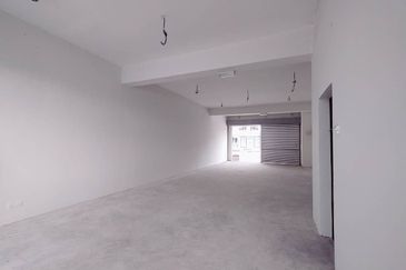 Puncak Bestari, Double Storey Shop Lot, Bandar Puncak Alam 