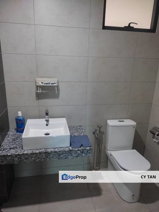 Luminari Condo at Butterworth, Fully Furnished Stunner with Sea Views    , Penang, Butterworth