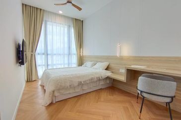 Queens Residences @ Queens Waterfront