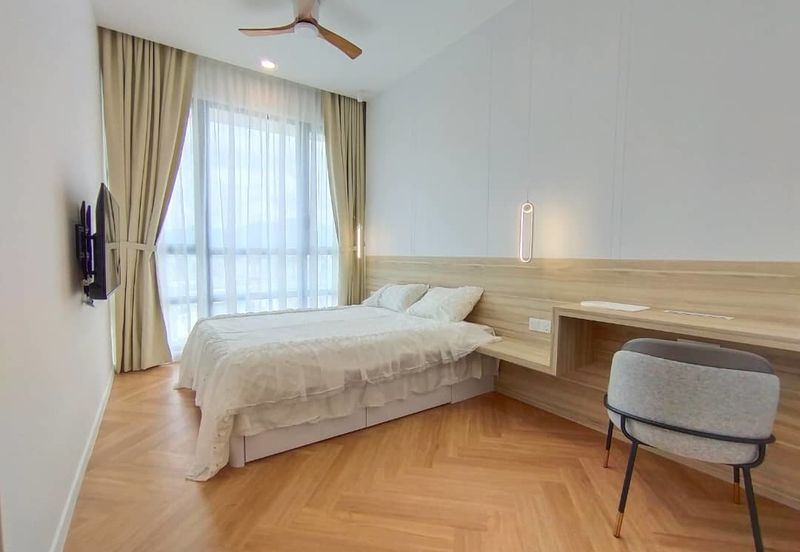 Queens Residences @ Queens Waterfront