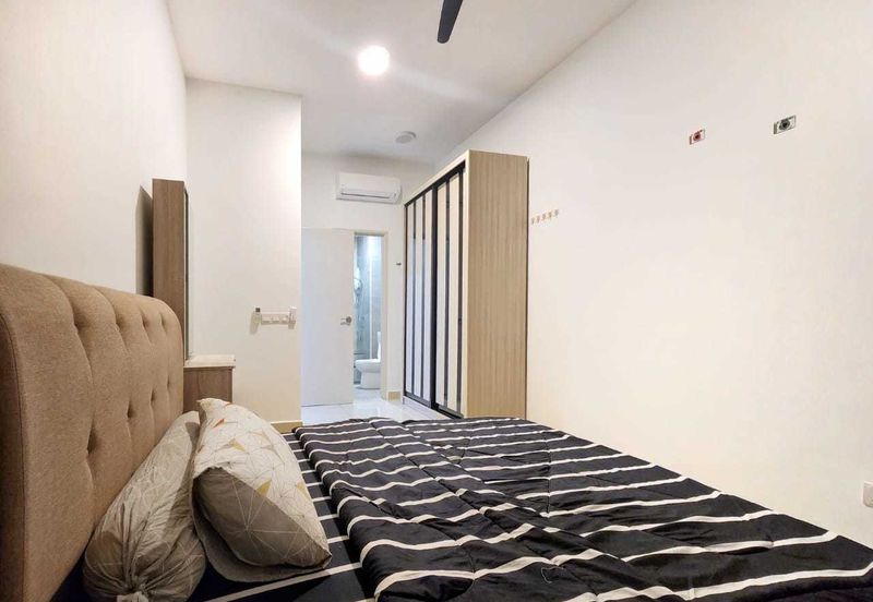 Eco Bloom @ Eco Meadows