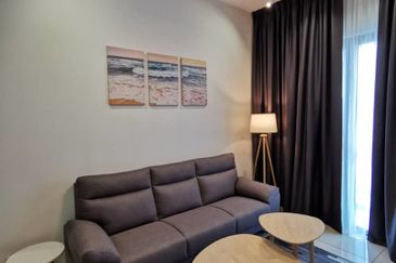 Queens Residences @ Queens Waterfront