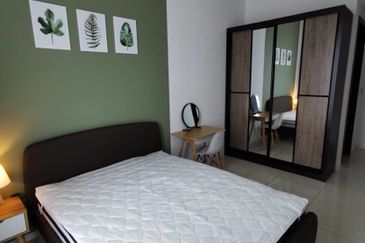 Queens Residences @ Queens Waterfront