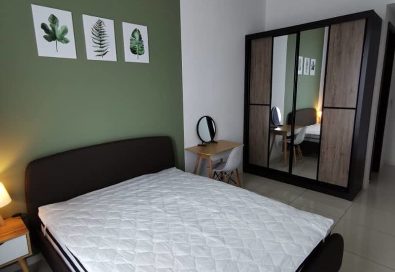 Queens Residences @ Queens Waterfront