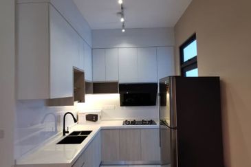 Queens Residences @ Queens Waterfront