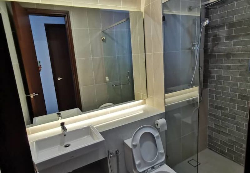 Queens Residences @ Queens Waterfront