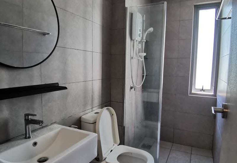 Sensasi @ Utropolis Condo at Batu Kawan with Luxury Furniture