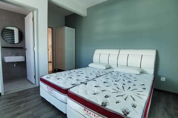 Sensasi @ Utropolis Condo at Batu Kawan with Luxury Furniture