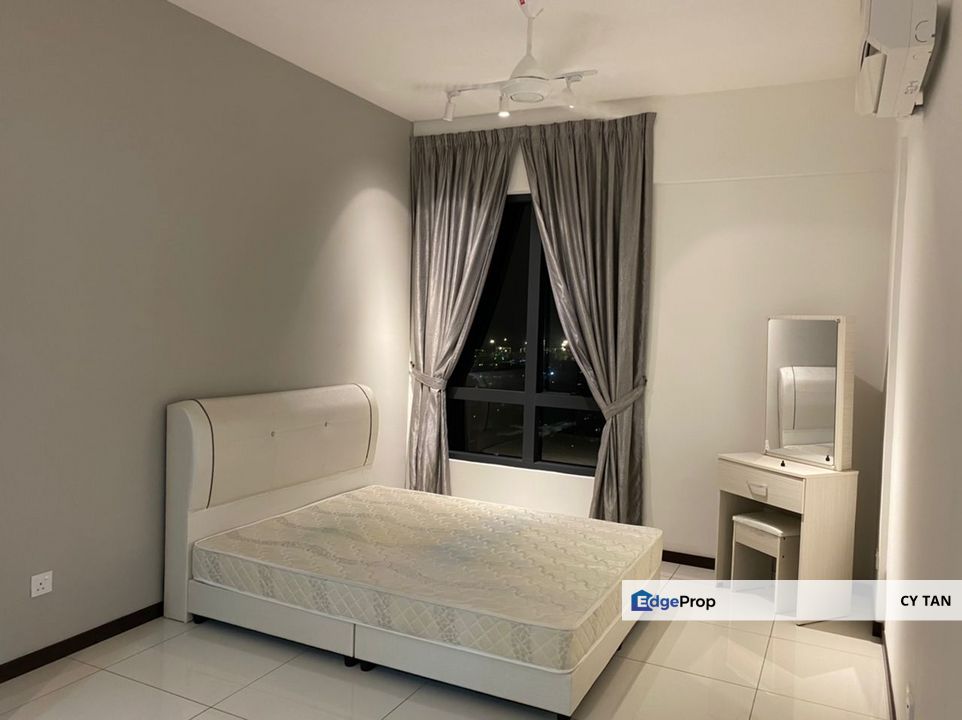Luminari Condo at Butterworth, Fully Furnished, Stunner with Beautiful Sea Views    , Penang, Butterworth