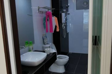 Arasia Perdana (The Clovers)