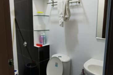 Arasia Perdana (The Clovers)